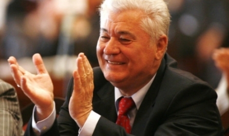 Potrivit lui Anatol Ţăranu, formarea noii fracţiuni anunţate nu înseamnă altceva decât spargerea monopolului PCRM asupra segmentului de stânga în Parlament. 