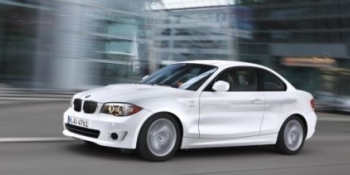 Problema semnalată este că etanșarea dintre motorul electric și transmisie este neconformă și astfel pot apărea pierderi de putere, scrie BMWBlog.