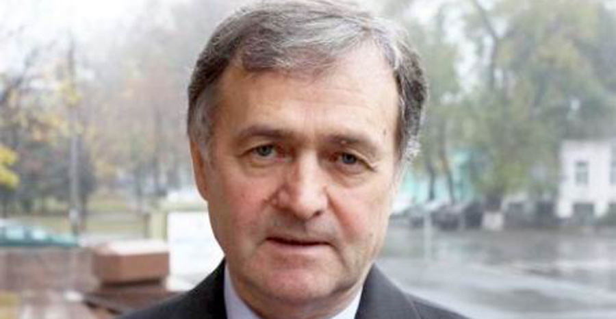 În această ordine de idei, liderul PLDM, Vlad Filat, urmează să obţină controlul proceselor din Parlament prin intermediul lui Hadârcă. 