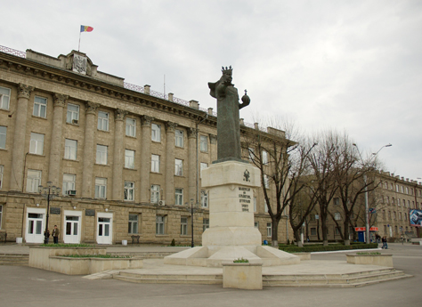 Бельцы сотрудничают с 13-ю городами-побратимами по всему миру.