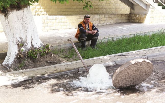 Trăim în oraşe şi municipii cu infrastructură la nivelul unui cătun de altădată