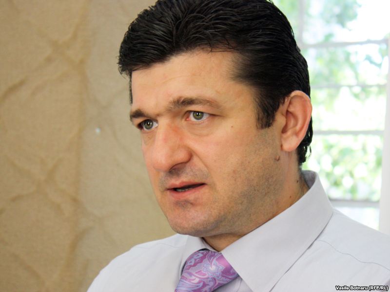 Юрие Мунтян предъявил претензии директору Нацбанка Дорину Дрэгуцану, обвинив его в ненадлежащем исполнении своих обязаностей.