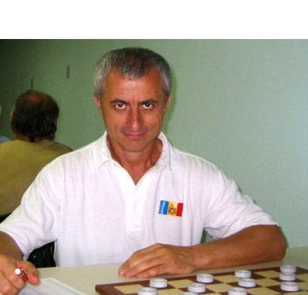 Ион Доска победил всех конкурентов сначала в играх с сокращенным временем, а затем и в обычных играх. 