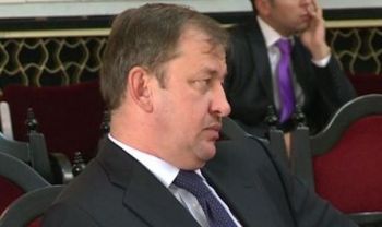 Totodată comuniştii l-au ameninţat pe preşedintele parlamentului, Marian Lupu, cu răfuiala fizică