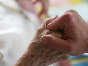 В настоящее время эвтаназия разрешена только в четырех странах-членах Совета Европы: Бельгии, Нидерландах, Люксембурге и Швейцарии. Фото: monstersandcritics.de