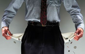 Veniturile acumulate de la accize s-au cifrat la 404,75 mil. lei, taxele rutiere – 190,81 mil. lei, iar amenzile şi taxele administrative au constituit 131,29 mil. lei.