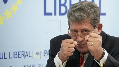 Totuşi, preşedintele liberal îşi încheie articolul într-o notă pozitivă: "Aşadar, răspunsul meu, pentru prieteni și neprieteni, este:  nu pierdeți timpul în zadar.