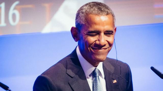 Barack Obama face bani pe Wall Street.