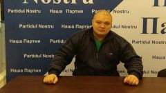 Un alt prieten de-al lui Usatîi, prins beat criță la volan.