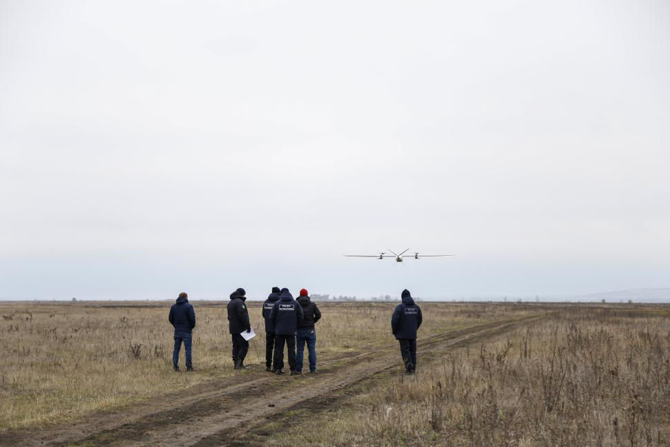 Пограничная полиция готова к запуску дронов.