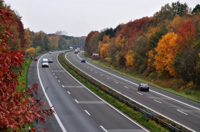 Străinii nu vor mai ocoli Moldova. Taxa pentru folosirea drumurilor scade. Foto: NTV Moldova
