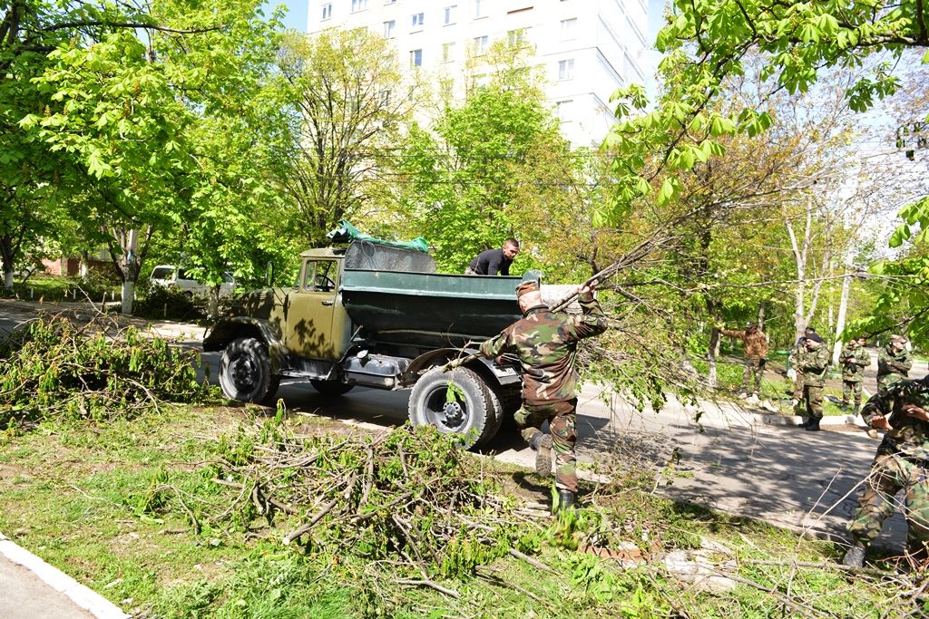 Executarea lucrărilor de lichidare a consecinţelor calamităţilor naturale.