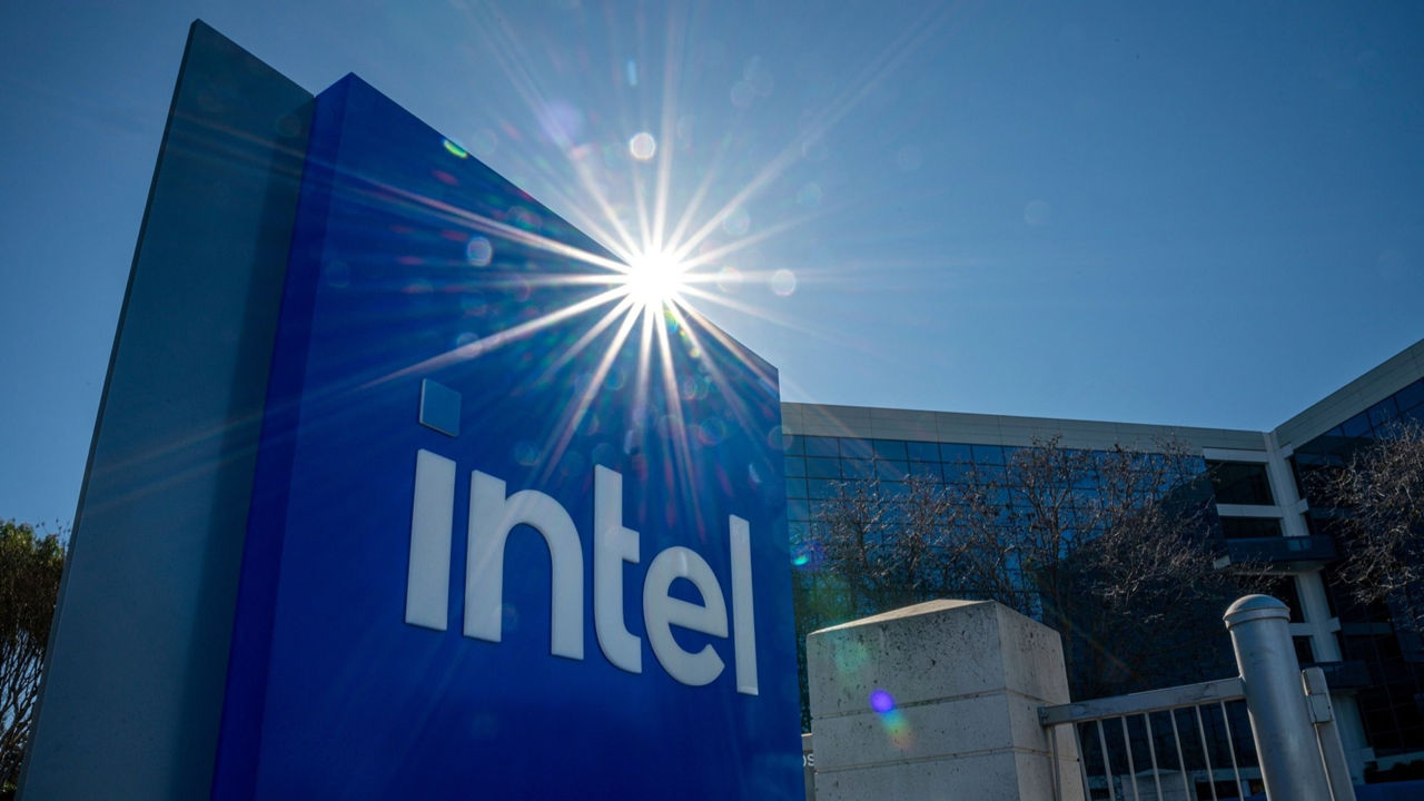 Intel инвестирует $30 миллиардов в строительство двух заводов в Германии.