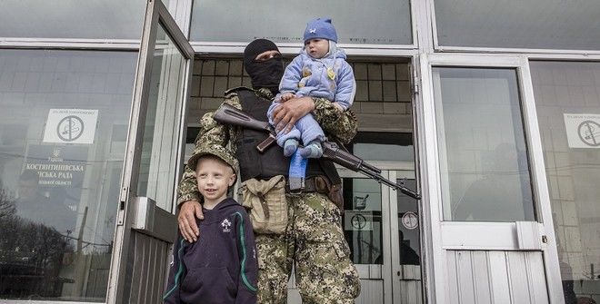 Дети, живущие в самопровозглашённой Донецкой республике, рассказали о войне.