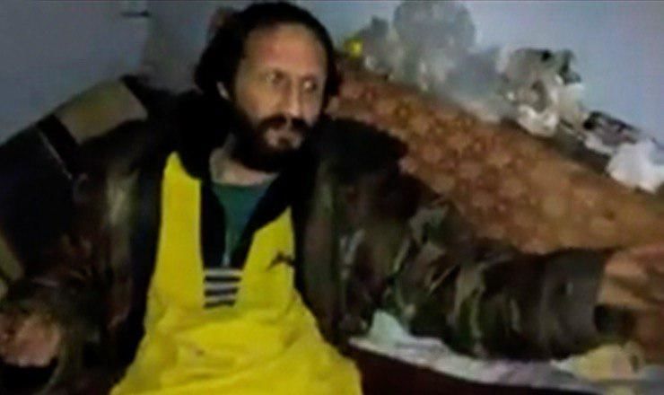 Мужчина тяжело болен и у него ампутированы лодыжки.