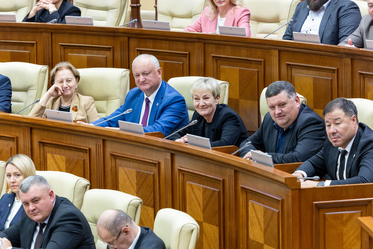 Fracțiunea socialiștilor va contesta decizia Parlamentului privind aprobarea componenței Biroului permanent.