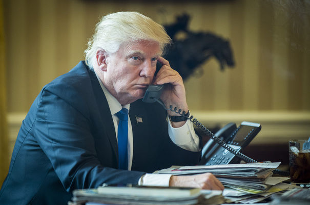 Трамп поговорил с Синдзо Абэ о расширении противоракетной обороны Японии.