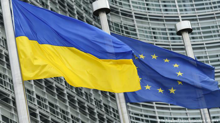 Нидерланды и Дания считают, что Украина не готова к ЕС.