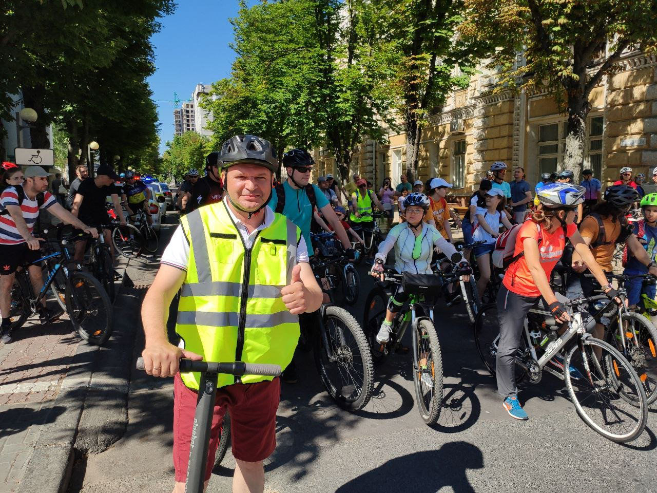 Чебан принимает участие в «Velo Road Chișinău».