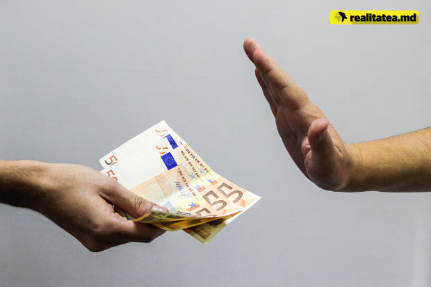 Sondajul a fost realizat în perioada 28 martie – 7 aprilie, pe un eșantion de 1104 persoane, în limbile română și rusă. Marja de eroare este de 2,8 la sută.