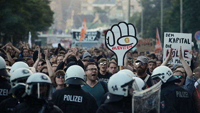 Участника беспорядков на саммите G20 приговорили к 31 месяцу тюрьмы.