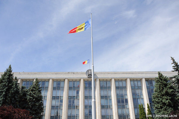 Исполнилось два года Правительству Филипа.