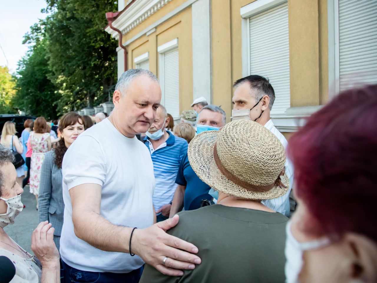 Додон: Скоро в Кишинёв доставят несколько сотен тысяч доз «Спутник V».