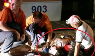 O femeie de 36 de ani a fost lovită de un automobil în timp ce traversa strada pe zebră.