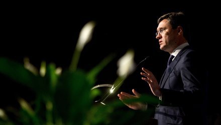 Новак добавил, что украинская сторона намерена начать закупать российский газ до 1 декабря.
