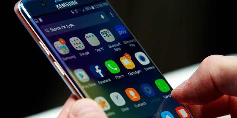 Samsung уличили в тайном замедлении старых смартфонов.