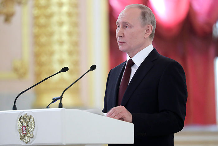 Путин предупредил, что человечество вновь оказалось у опасной черты.