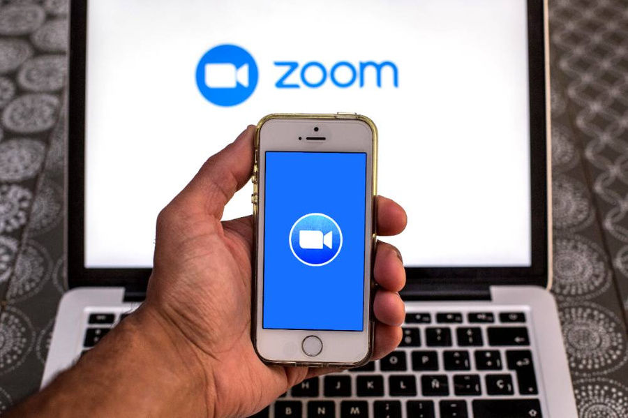 Мошенники научились воровать личные данные через Zoom.