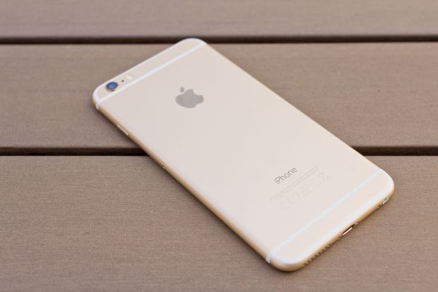 У Google и Apple — по два приложения в списке.
