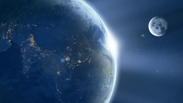 Obiect zburător misterios, filmat de către un astronaut de pe Stația Spațială Internațională.