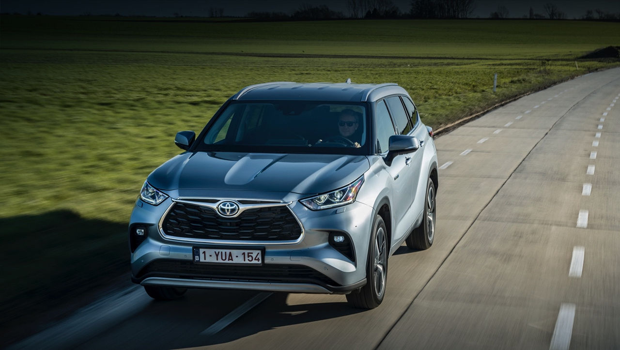Toyota отзовет более 700 тысяч автомобилей в связи с серьезным дефектом.