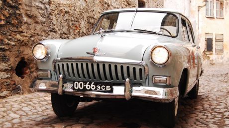 На восстановление 12 выставленных автомобилей потратили 70 тысяч евро.