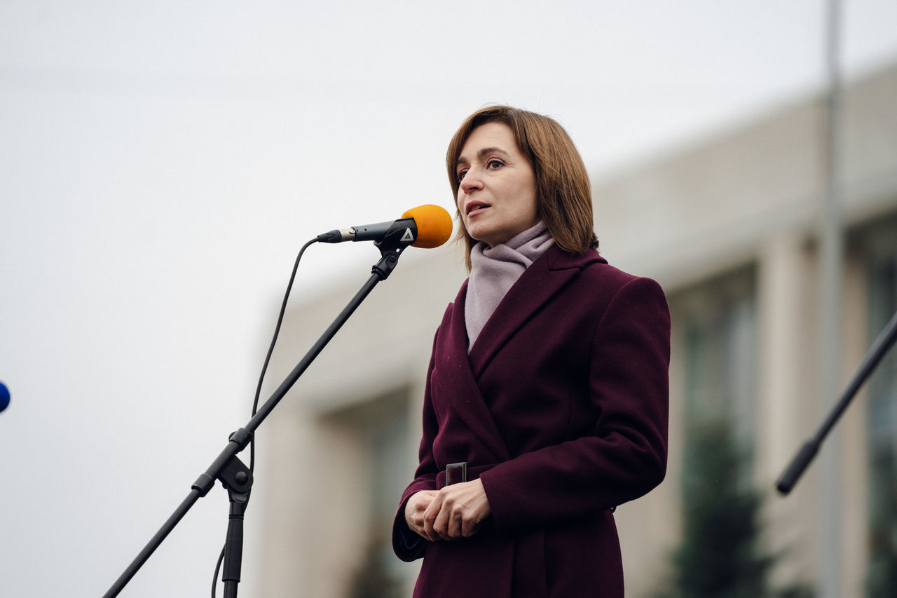 Санду подала запрос в КС по поводу отставки правительства. Фото: Point.md.