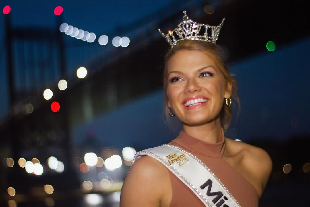 Noua Miss America, criticată din cauza aspectului fizic.