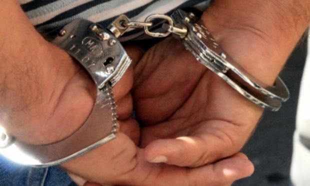 Patru persoane cu vârstele cuprinse între 28 și 45 de ani, domiciliate în Ceadâr-Lunga, au fost reţinute de poliţişti.