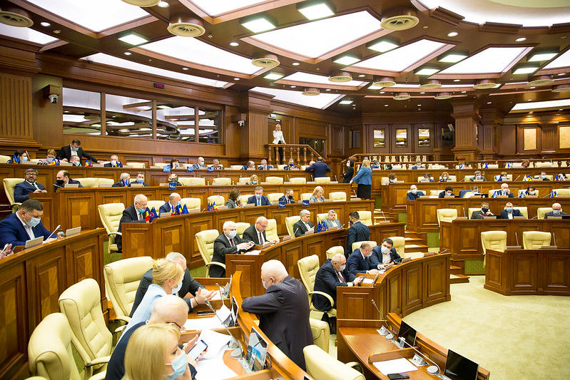 На этой неделе депутаты парламента не соберутся на пленарное заседание.
