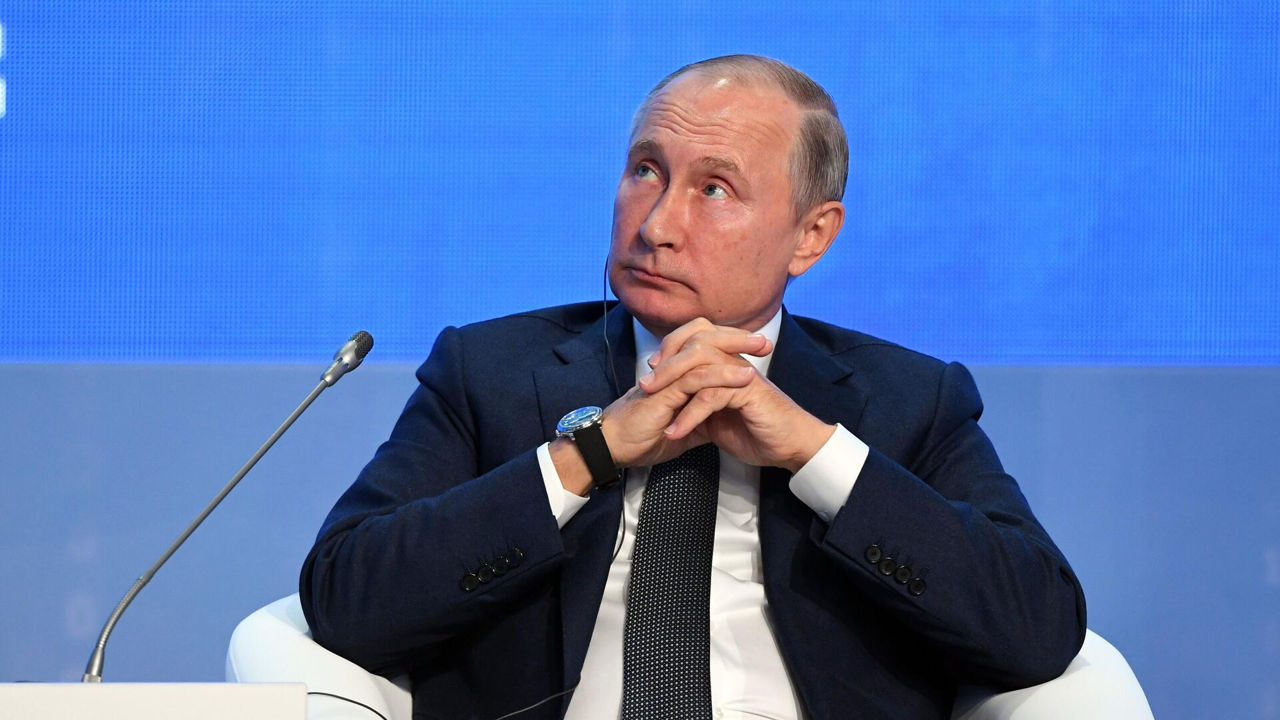 Путин 12 октября совершит первый заграничный визит с марта.