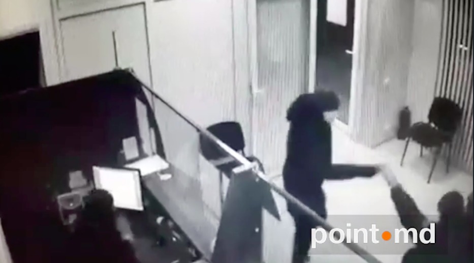 В Страшенах произошло вооруженное нападение на банк.