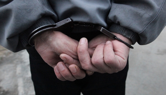 Среди подозреваемых - родной дед ребенка, который жил по-соседству. Фото: sq.com.ua.