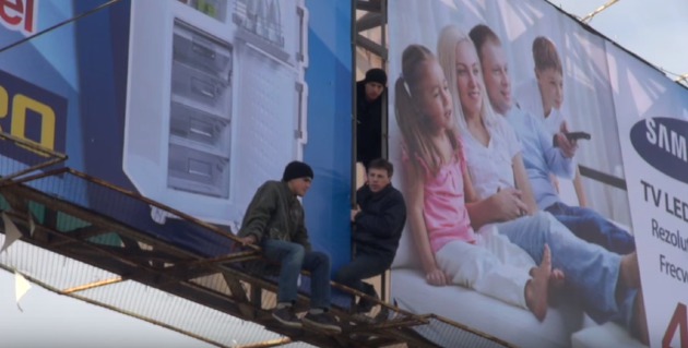 Несовершеннолетний будет работать водителем в одном из Троллейбусных парков Кишинева. Фото: a-tv.md