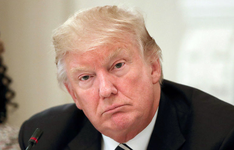 Президент США Дональд Трамп решил отложить государственный визит в Соединенное Королевство на неопределенный срок.