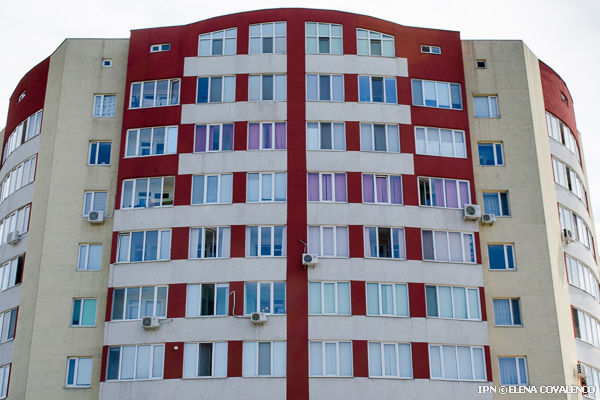 În funcție de unde le vine factura, proprietarii sau chiriașii de apartamente din Chișinău au parte de informații diferite despre consumul de agent termic pentru încălzirea locuinței.