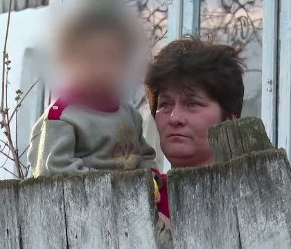 Жена отрезала мужу гениталии из-за того, что ей не понравился подаренный им букет.
