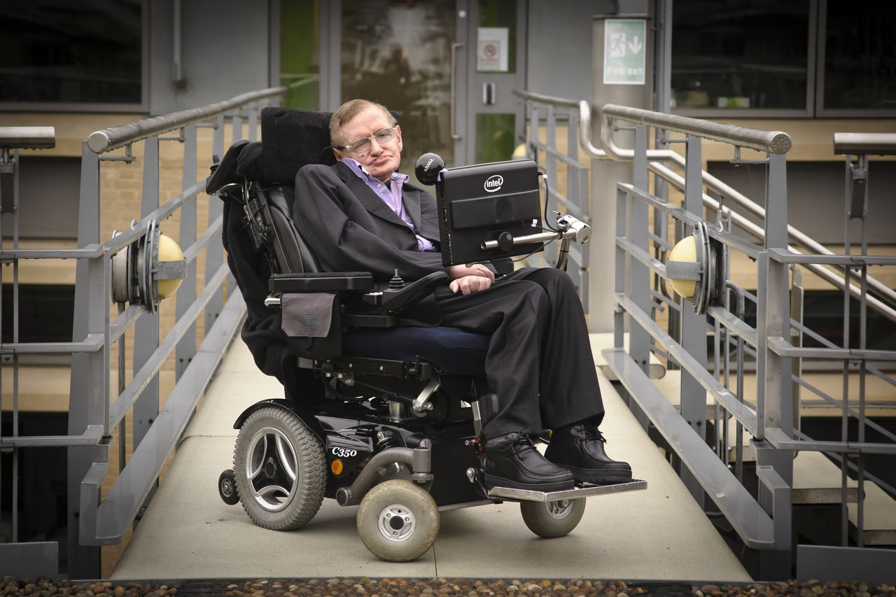 A murit fizicianul Stephen Hawking la vârsta de 76 de ani. Foto: Time Magazine