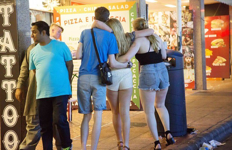 Autoritățile unor insule cer intervenția UE pentru a ține sub control fluxul de turiști beți