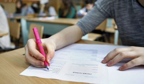 Sancţiuni pentru cei care publică testele de bacalaureat şi rezultatele acestora înainte sau în timpul examenelor.